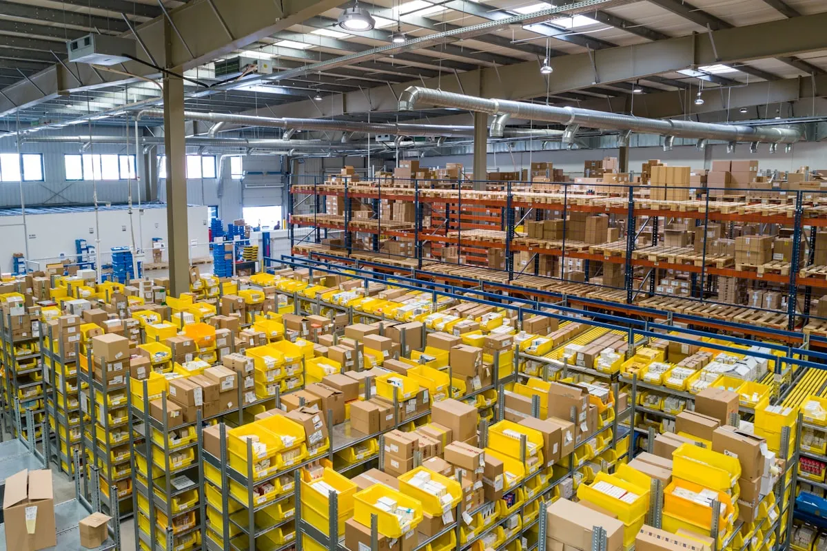 Cảnh giác các chiêu trò lừa đảo shipper giao hàng COD ảo: Dấu hiệu nhận biết và cách xử lý an toàn