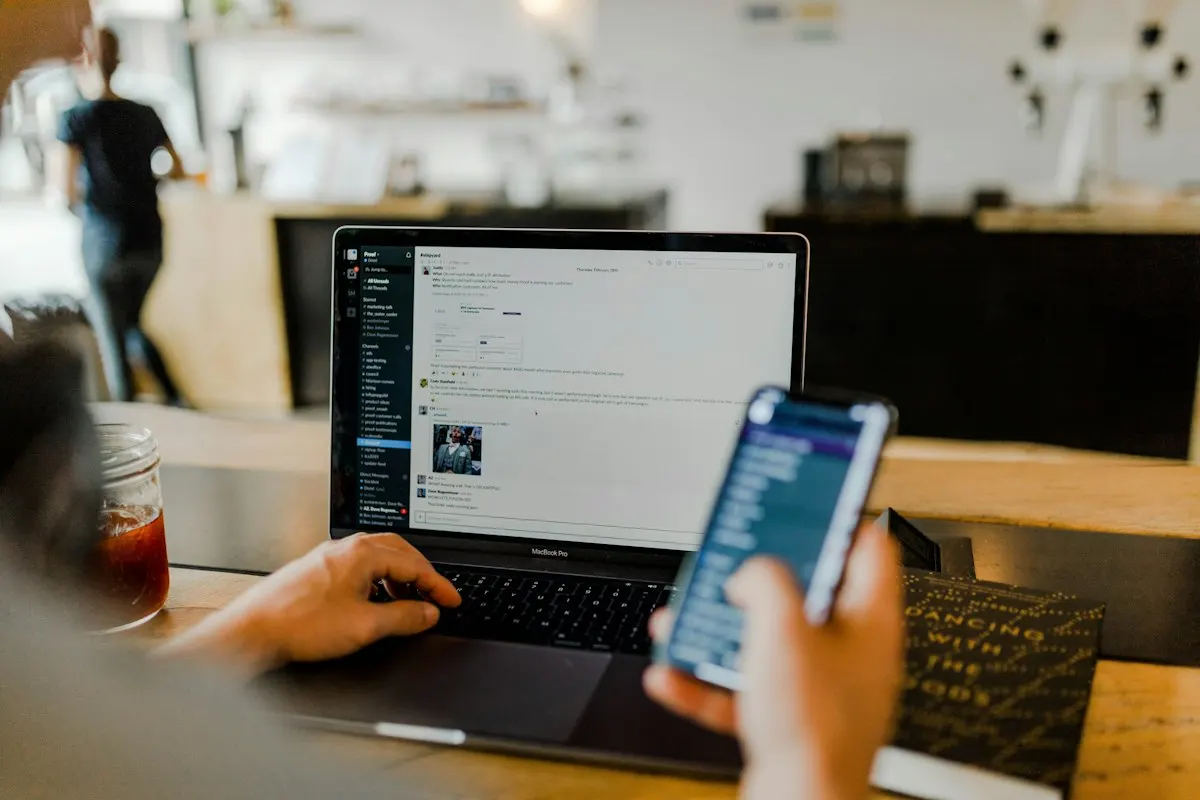 Cảnh giác chiêu trò trộm ảnh bán rẻ lừa đặt cọc trên Facebook: Cách xác minh người bán và mẹo tránh mất tiền