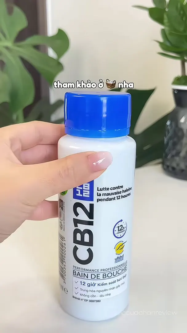 Nước Súc Miệng Kiểm Soát Hơi Thở 12H CB12 Mint Hương Bạc Hà 250ml